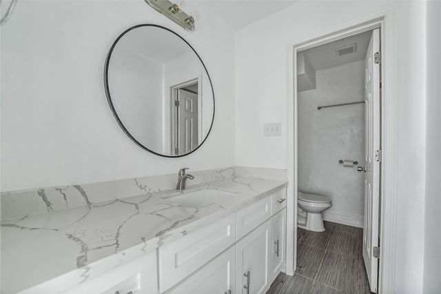 810 Maranon Lane, Houston, TX 77090