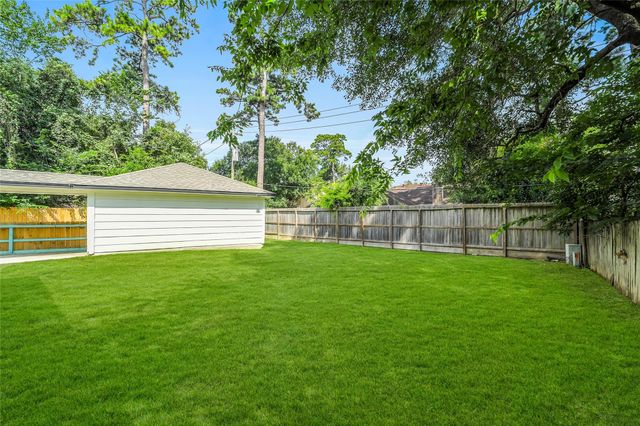 810 Maranon Lane, Houston, TX 77090