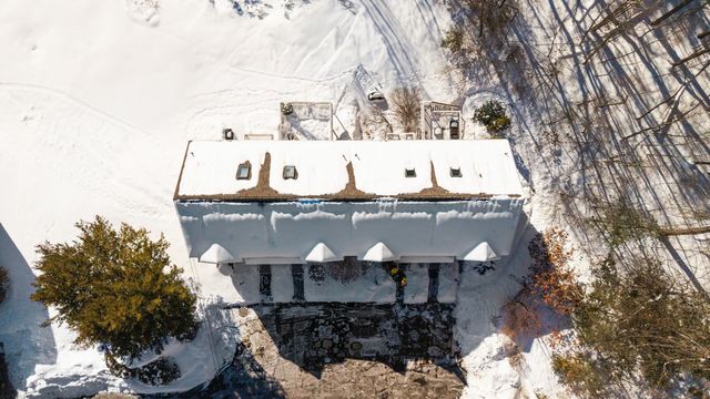 8 Standish Way Apt 8, Amherst, NH 03031