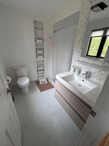 44 Marla Circle 1, Newton, MA 02459