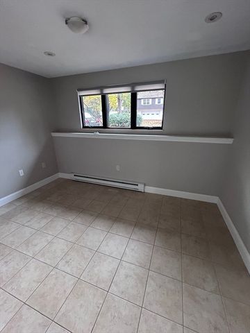 44 Marla Circle 1, Newton, MA 02459