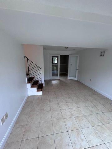 44 Marla Circle 1, Newton, MA 02459