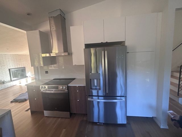 44 Marla Circle 1, Newton, MA 02459