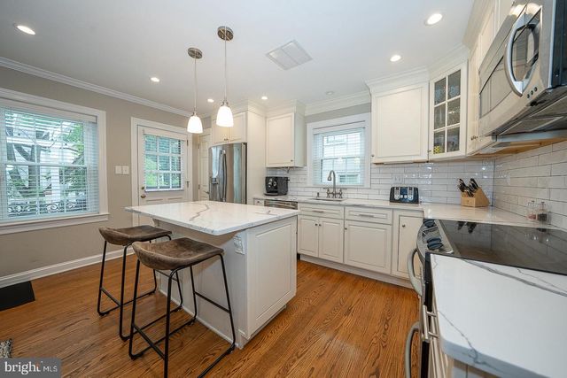 10 HANSEN CT, Narberth, PA 19072