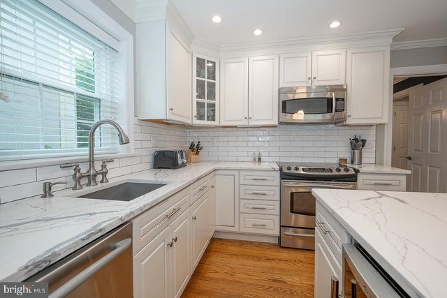 10 HANSEN CT, Narberth, PA 19072