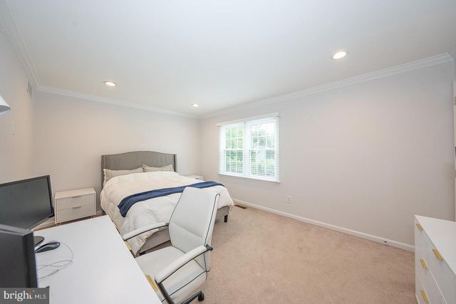 10 HANSEN CT, Narberth, PA 19072