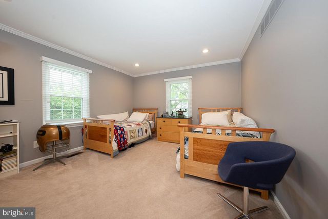 10 HANSEN CT, Narberth, PA 19072