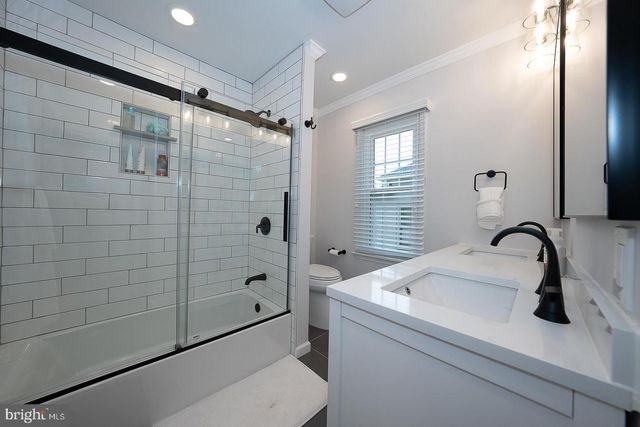 10 HANSEN CT, Narberth, PA 19072