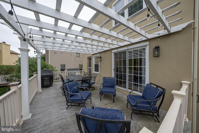 10 HANSEN CT, Narberth, PA 19072