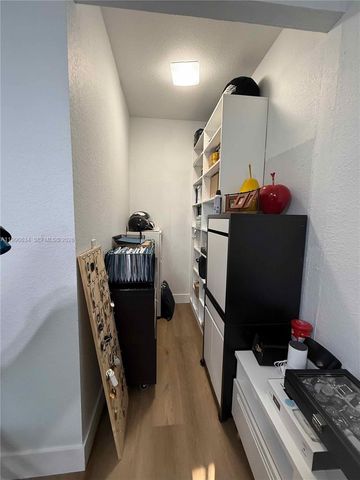 6923 Julia Gardens Dr, Coconut Creek, FL 33073