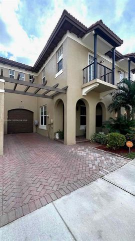 6923 Julia Gardens Dr, Coconut Creek, FL 33073
