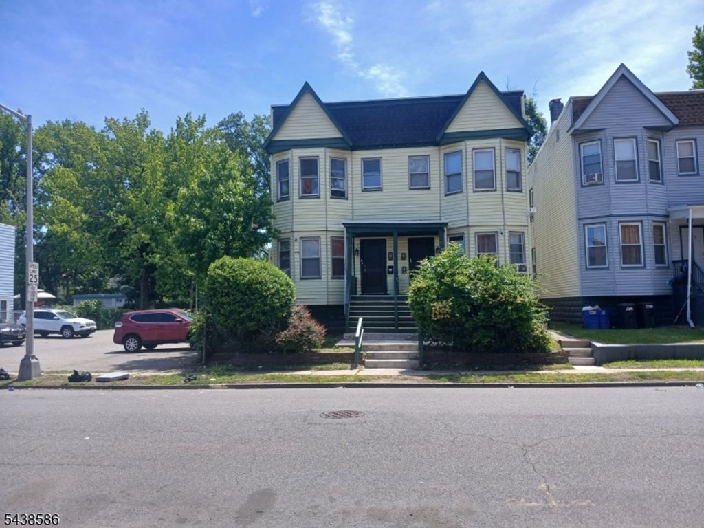 73 Franklin St, East Orange City, NJ 07017 — photo 2