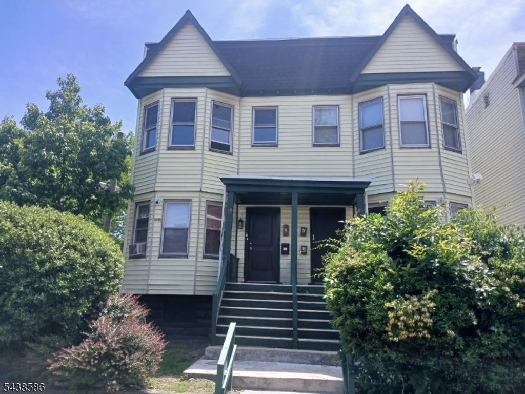 73 Franklin St, East Orange City, NJ 07017 — photo 4