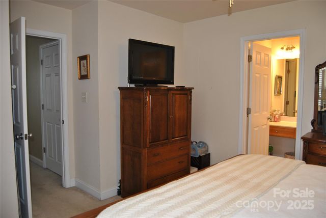 2421 Loch Stone Drive, Gastonia, NC 28054