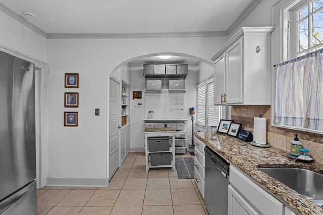 5111 Woodlawn Dr, Little Rock, AR 72205