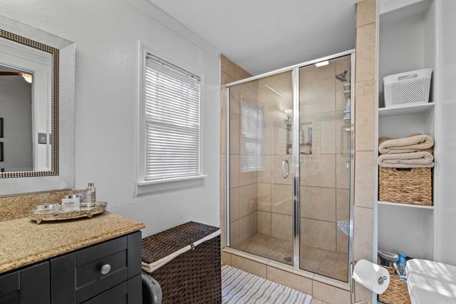 5111 Woodlawn Dr, Little Rock, AR 72205