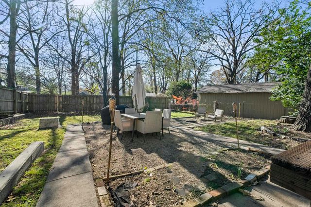 5111 Woodlawn Dr, Little Rock, AR 72205