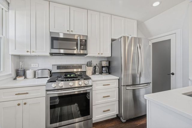 1745 N Oak Park Avenue, Chicago, IL 60707