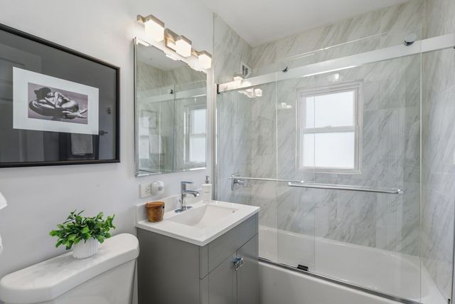 1745 N Oak Park Avenue, Chicago, IL 60707