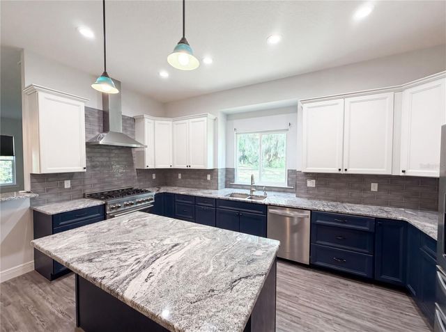 2700 WESTSIDE DRIVE, Leesburg, FL 34748