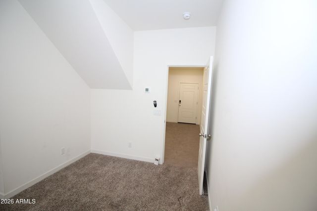 2215 W HARMONT Drive, Phoenix, AZ 85021