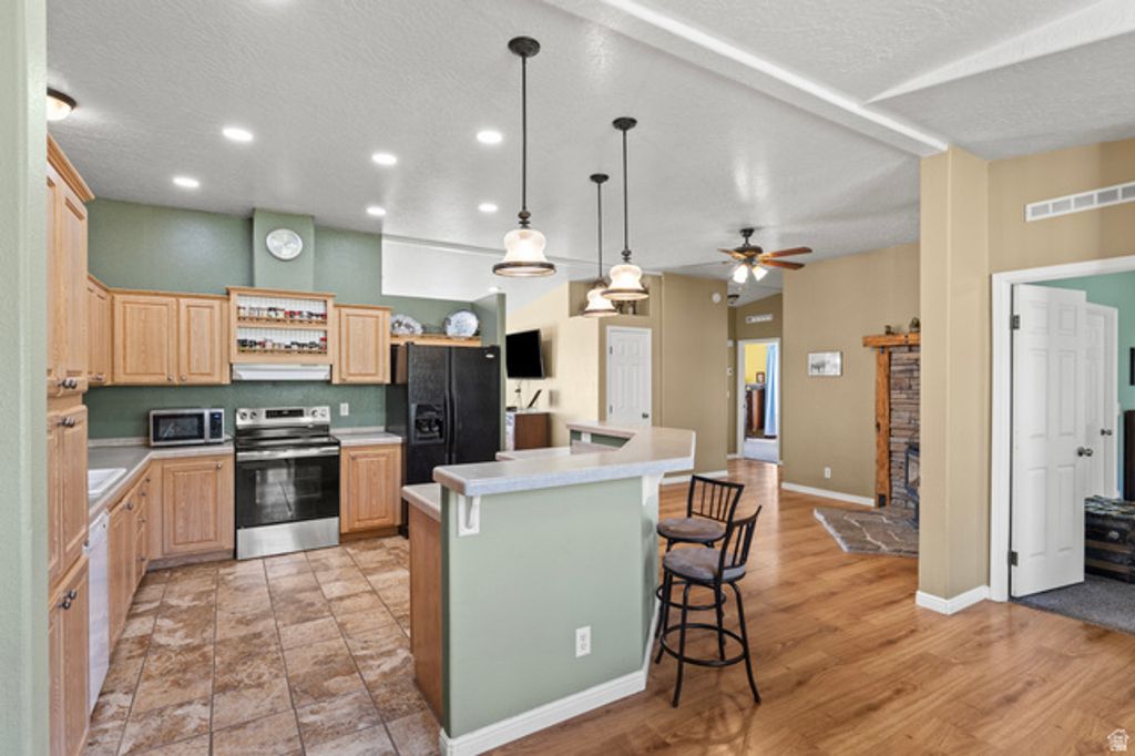 Image 4 of property listing at 958 S HIGHWAY 36, Weston, ID 83286