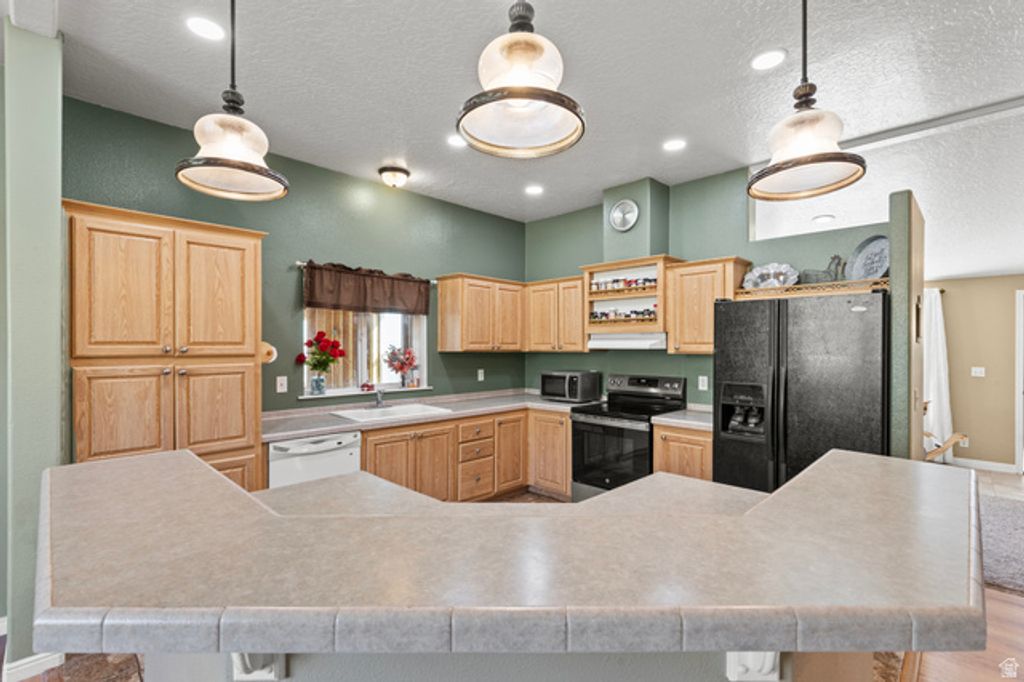 Image 5 of property listing at 958 S HIGHWAY 36, Weston, ID 83286