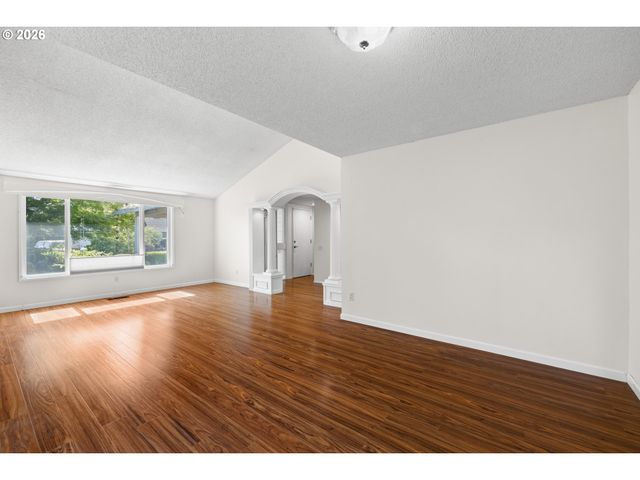 1811 Ne 149TH Ave, Portland, OR 97230