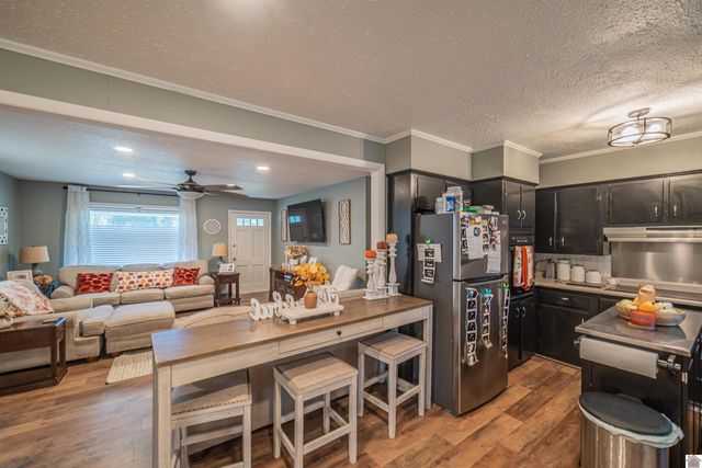 212 Piper Dr., Clinton, KY 42031