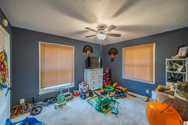 212 Piper Dr., Clinton, KY 42031