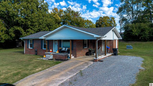 212 Piper Dr., Clinton, KY 42031