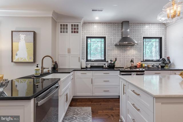 5765 N DEER RUN RD, Doylestown, PA 18902