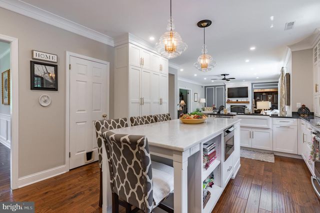 5765 N DEER RUN RD, Doylestown, PA 18902