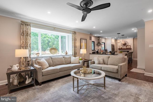 5765 N DEER RUN RD, Doylestown, PA 18902