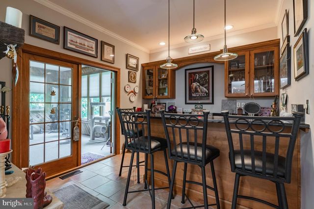5765 N DEER RUN RD, Doylestown, PA 18902
