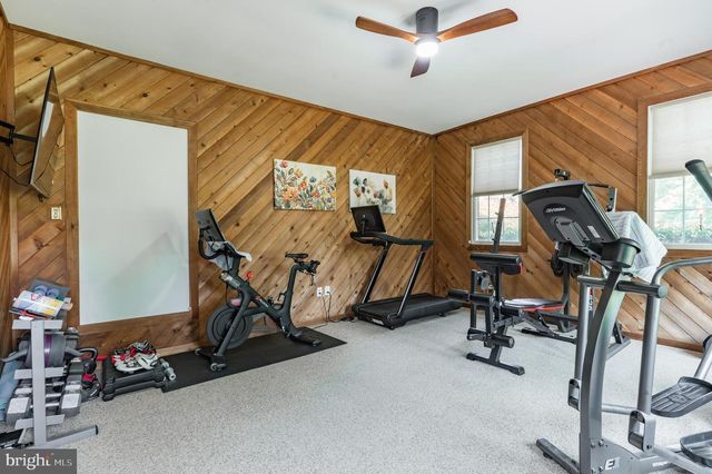 5765 N DEER RUN RD, Doylestown, PA 18902