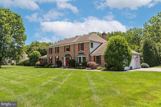 5765 N DEER RUN RD, Doylestown, PA 18902