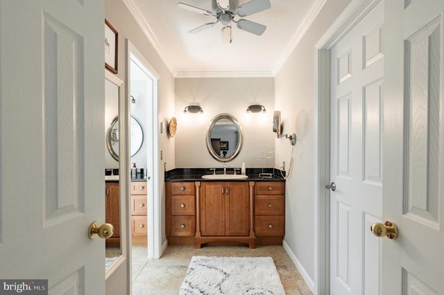 5765 N DEER RUN RD, Doylestown, PA 18902