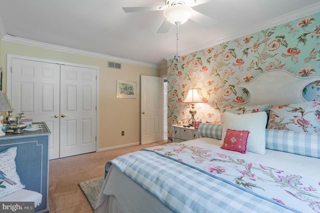5765 N DEER RUN RD, Doylestown, PA 18902
