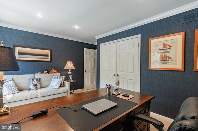 5765 N DEER RUN RD, Doylestown, PA 18902