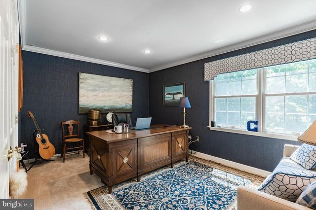 5765 N DEER RUN RD, Doylestown, PA 18902