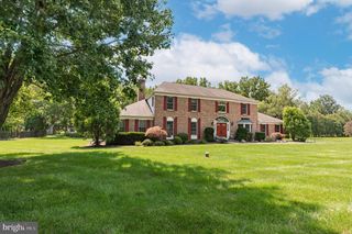 5765 N DEER RUN RD, Doylestown, PA 18902