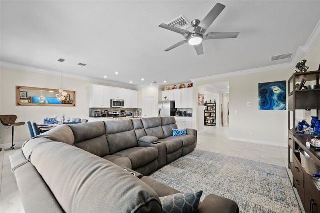 10814 SW Pacini Way, Port Saint Lucie, FL 34987