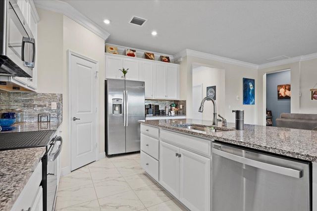10814 SW Pacini Way, Port Saint Lucie, FL 34987