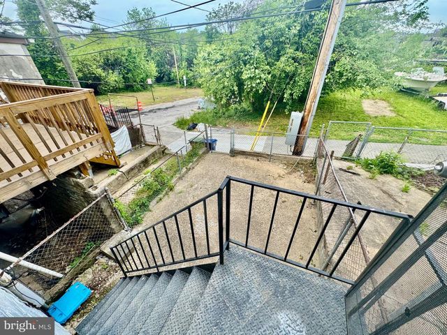 6 WHEELER AVE, Baltimore, MD 21223