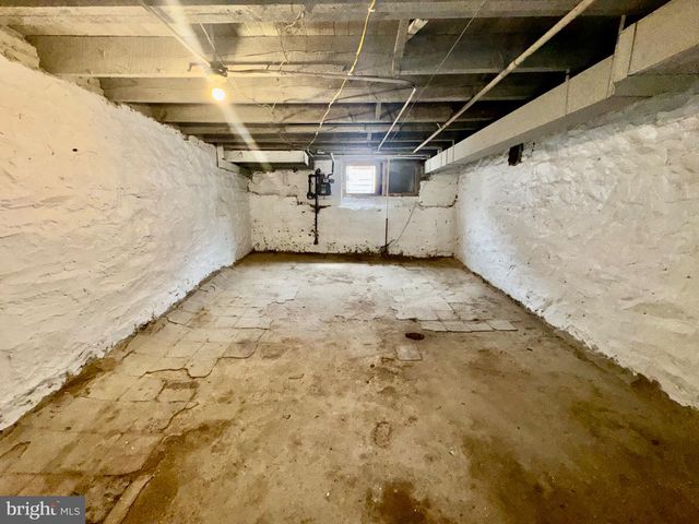 6 WHEELER AVE, Baltimore, MD 21223