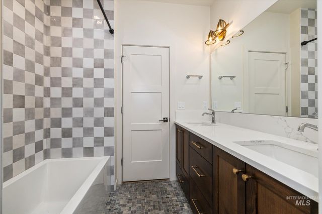 3276 N Fire Flower Ave, Star, ID 83669