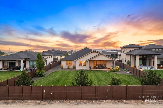 3276 N Fire Flower Ave, Star, ID 83669