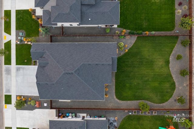 3276 N Fire Flower Ave, Star, ID 83669