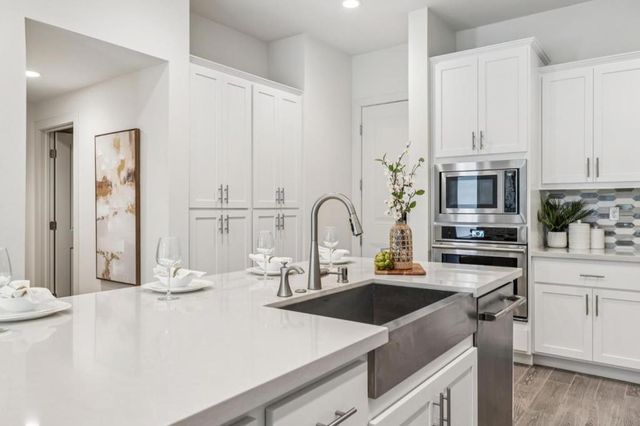 818 Anson Lane, Burlingame, CA 94010
